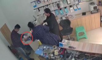 女生双簧视频,女生默契演绎趣味互动